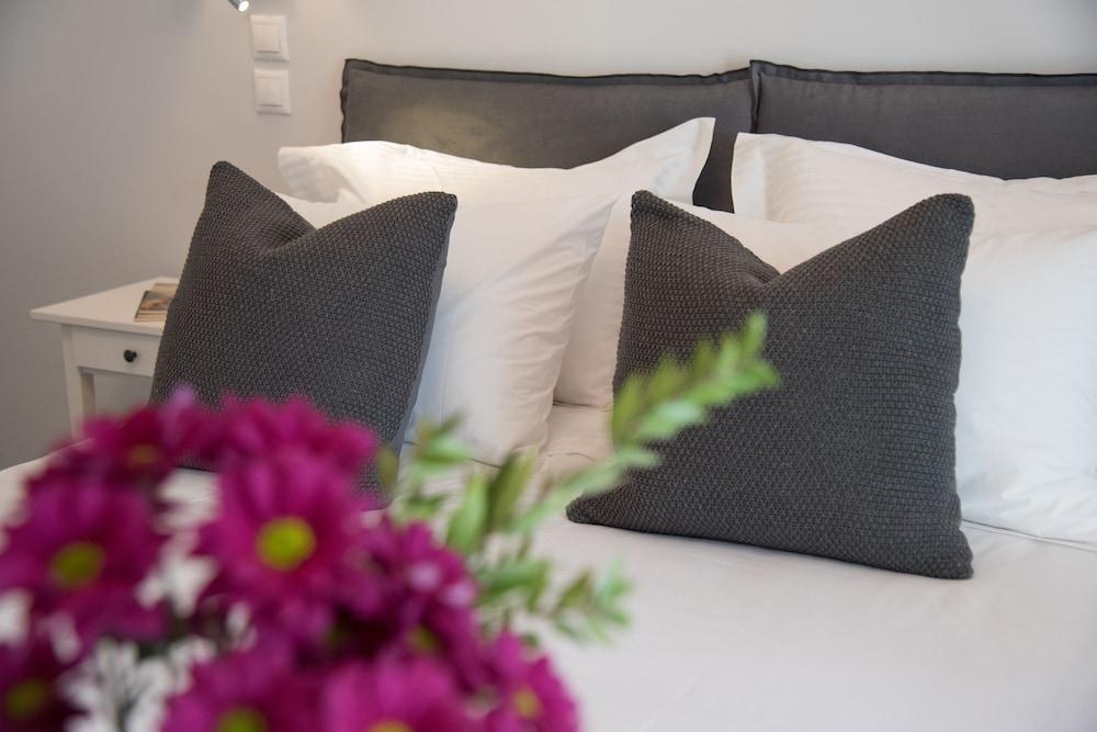Living Near Acropolis By Sylvia Staikou 2Nd & 3D Floor Apartment Athens Ngoại thất bức ảnh