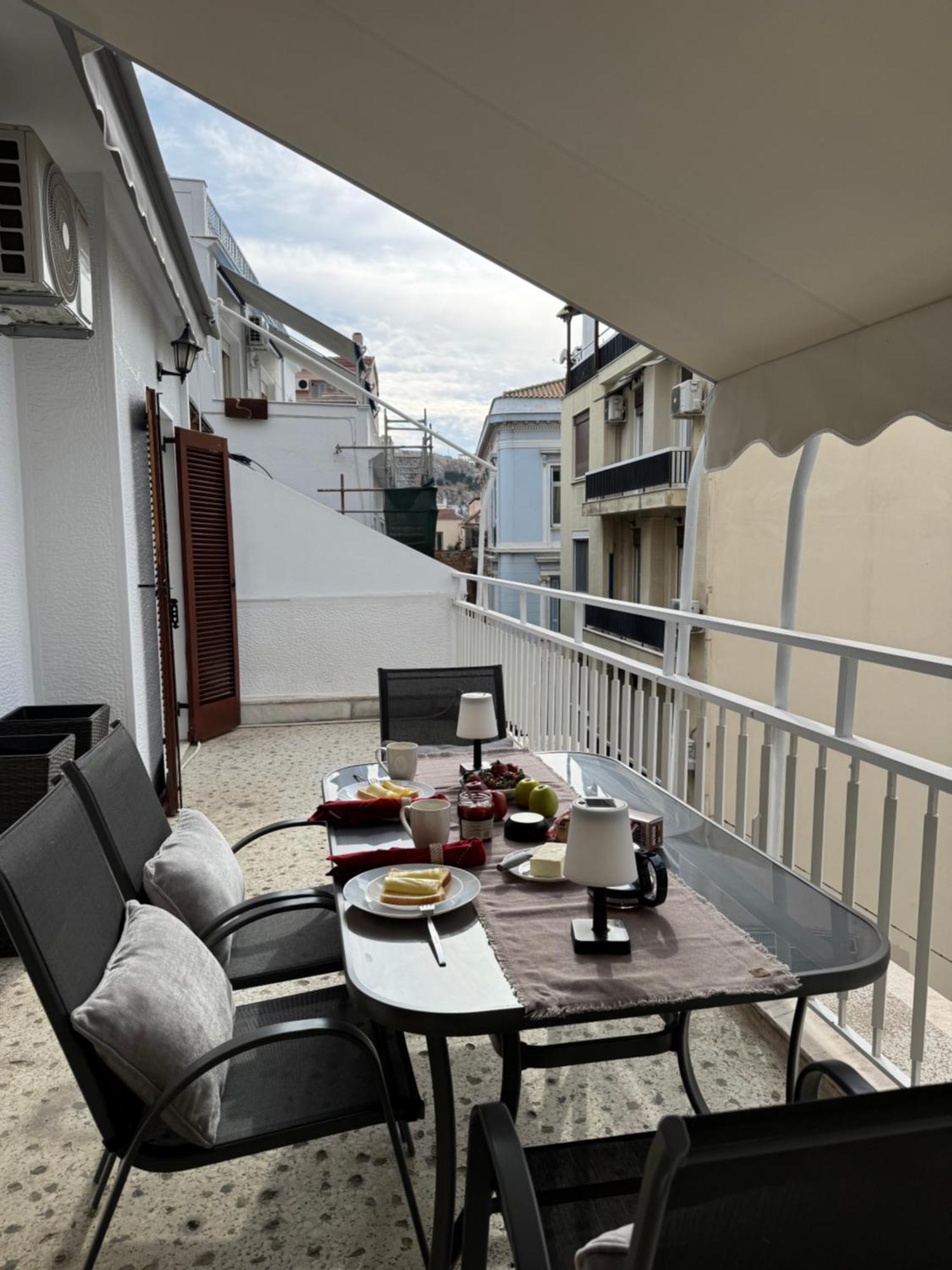 Living Near Acropolis By Sylvia Staikou 2Nd & 3D Floor Apartment Athens Ngoại thất bức ảnh