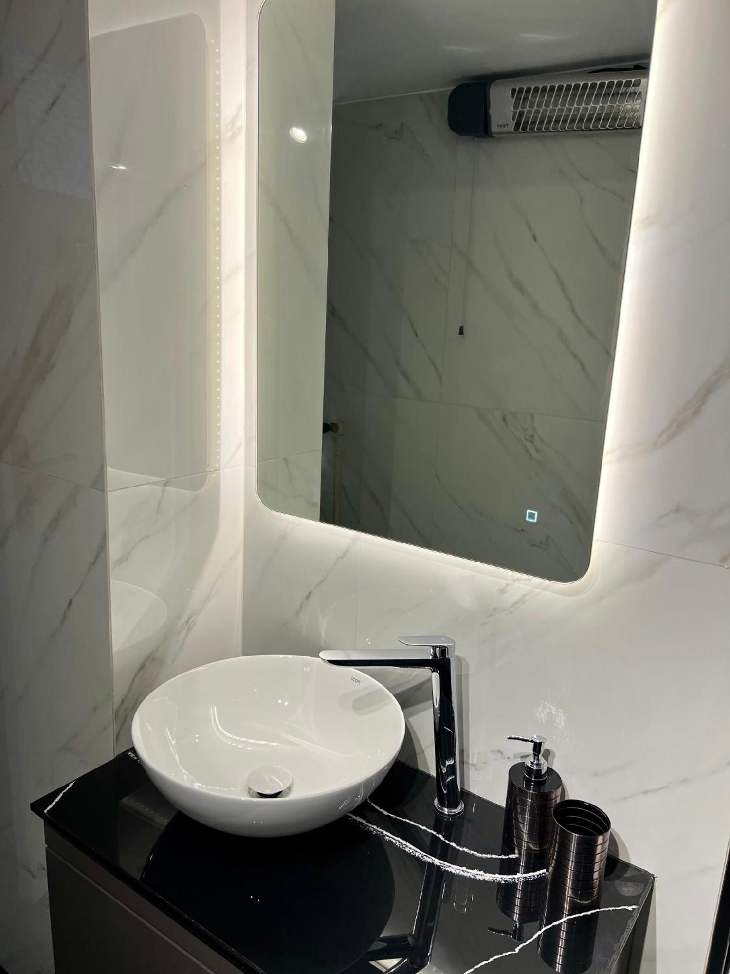 Living Near Acropolis By Sylvia Staikou 2Nd & 3D Floor Apartment Athens Ngoại thất bức ảnh