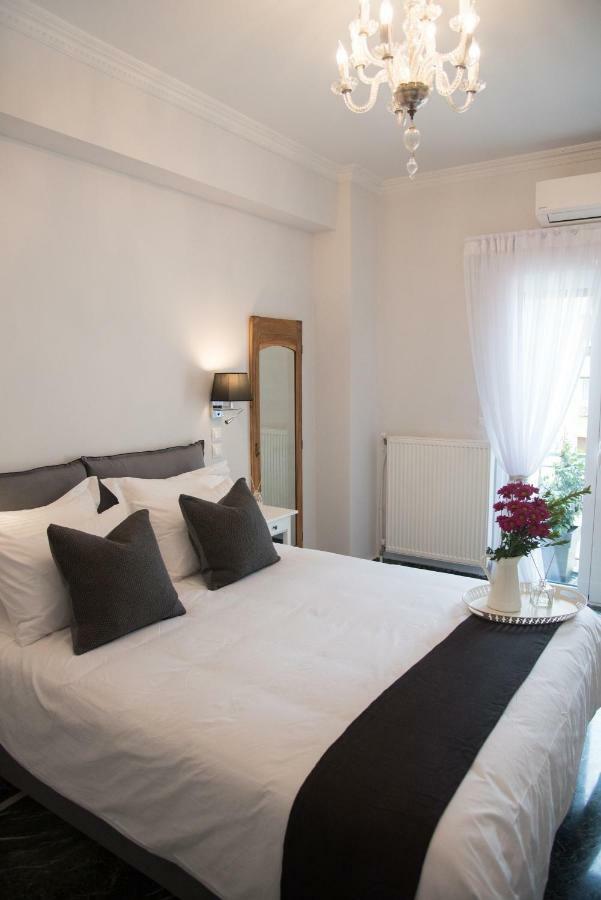 Living Near Acropolis By Sylvia Staikou 2Nd & 3D Floor Apartment Athens Ngoại thất bức ảnh