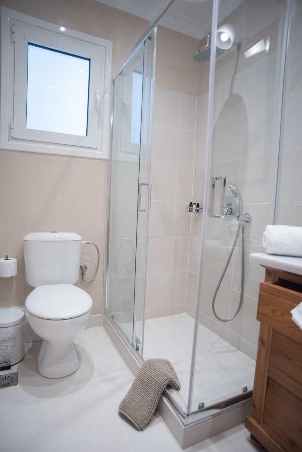 Living Near Acropolis By Sylvia Staikou 2Nd & 3D Floor Apartment Athens Ngoại thất bức ảnh